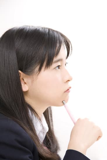 貝加爾湖畔是誰的歌曲